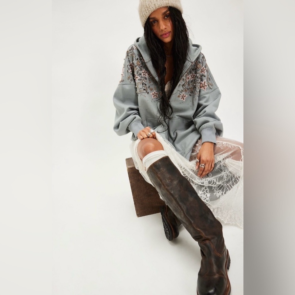 Free People Glitter Oversized Hoodie Size Medium NWT - Picture 4 of 17